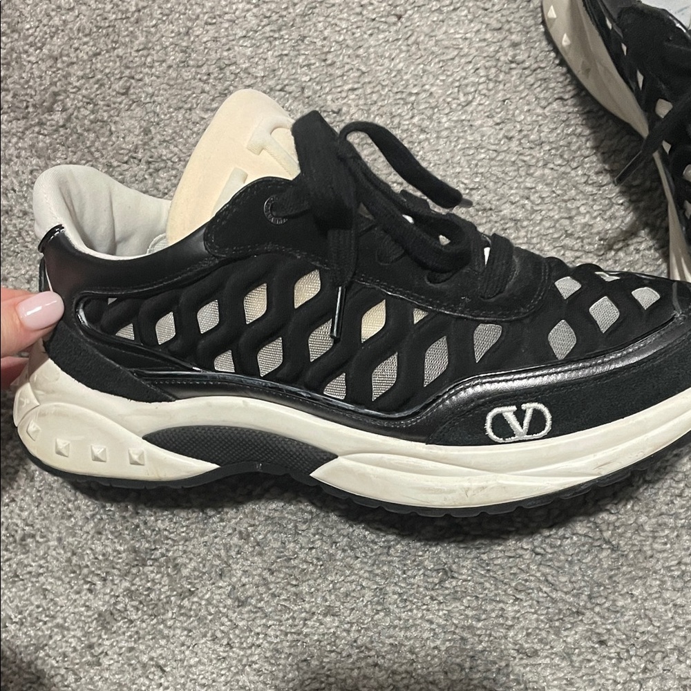 Valentino Women's Black and Cream Sneakers